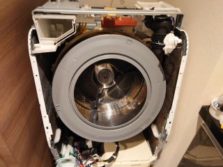 東芝ドラム式洗濯機TW-Z96A1分解