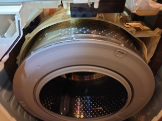 東芝ドラム式洗濯機TW-G500洗濯槽清掃
