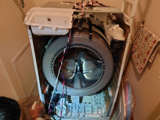 日立ドラム式洗濯機BD-SG100F分解清掃