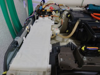 パナソニックドラム式洗濯機NA-VX7500メイン基板取外し