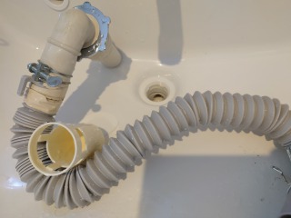 パナソニックドラム式洗濯機NA-VX900B排水トラップ