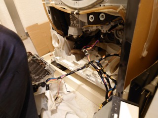 パナソニックドラム式洗濯機NA-VH320分解清掃