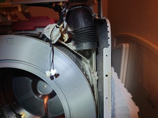 東芝ドラム式洗濯機TW-Z96X1排気ダクト清掃