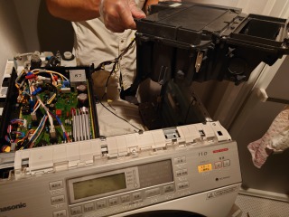 パナソニックドラム式洗濯機NA-VX8700ヒートポンプ交換