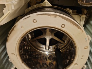 パナソニックドラム式洗濯機NA-VX8700洗濯槽カバー分解