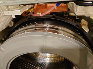 東芝ドラム式洗濯機(TW-117A7)洗濯槽清掃