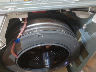東芝ドラム式洗濯機TW-117X3分解