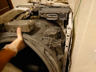 パナソニックドラム式洗濯機NA-VG1100分解