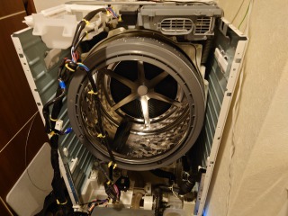 パナソニックドラム式洗濯機NA-VG1100分解
