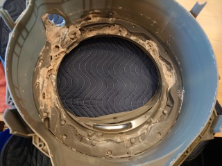 パナソニックドラム式洗濯機NA-VG2300脱水受けカバー汚れ