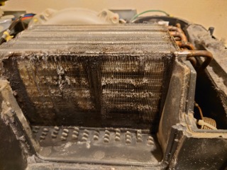 パナソニックドラム式洗濯機NA-VX8600ヒートポンプユニット汚れ