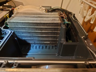 パナソニックドラム式洗濯機NA-VX8500ヒートポンプユニット清掃