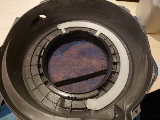 東芝ドラム式洗濯機TW-117X6脱水受けカバー清掃