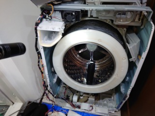 パナソニックドラム式洗濯機NA-VX7100分解