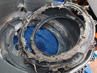 パナソニックドラム式洗濯機NA-VX7100脱水受けカバー分解