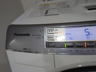 パナソニックドラム式洗濯機NA-VX7100