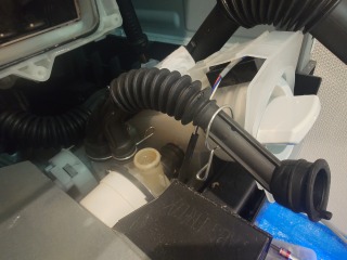 パナソニックドラム式洗濯機NA-VX800A排水ユニット清掃