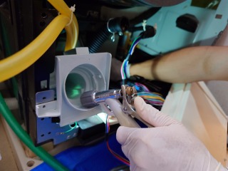 東芝ドラム式洗濯機TW-117X6排水ユニット清掃