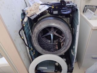 パナソニックドラム式洗濯機NA-VX800B分解