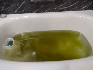 日立エコキュートふろ配管洗浄浴槽汚れ
