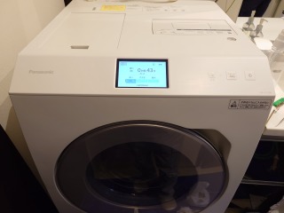 パナソニックドラム式洗濯機NA-LX129B