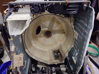 パナソニックドラム式洗濯機NA-VX8600洗濯槽脱着