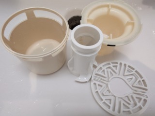 パナソニックドラム式洗濯機NA-VX8600排水トラップ洗浄