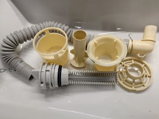 パナソニックドラム式洗濯機NA-VX900A排水トラップ