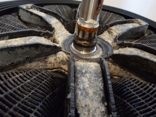 パナソニックドラム式洗濯機NA-VX8900洗濯槽擦り