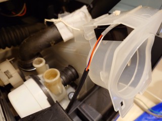 パナソニックドラム式洗濯機NA-VX8800排水ユニット洗浄